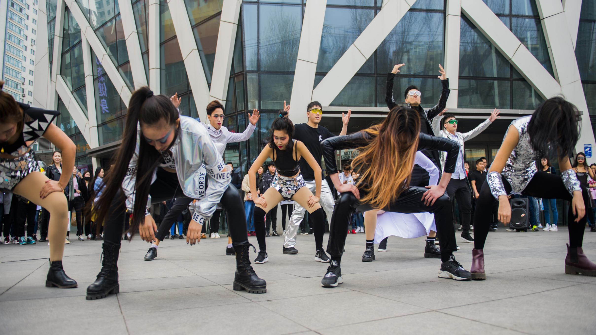 麦格威品牌营销策划有限公司介绍 包2 活动_87.jpg