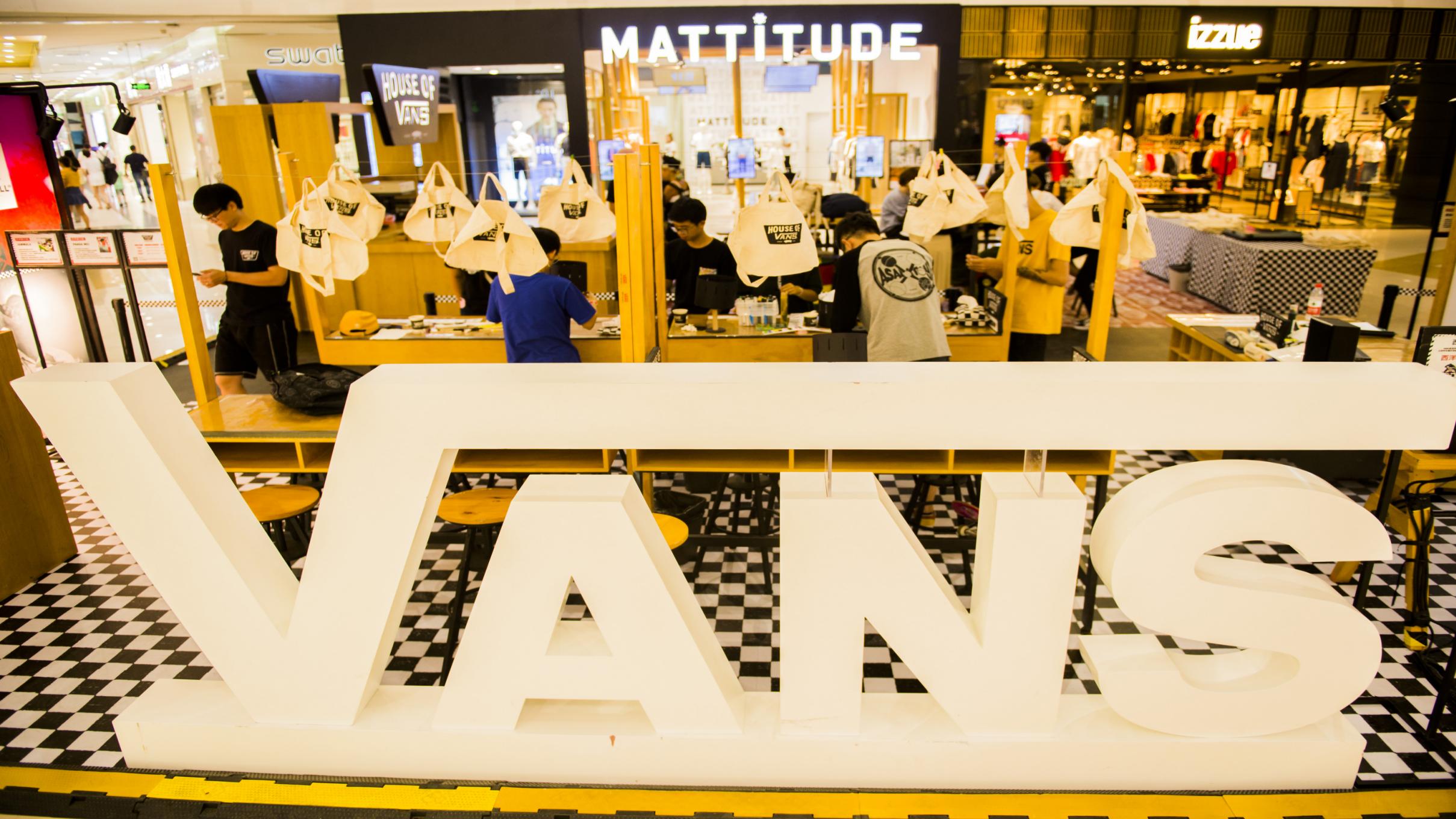 麦格威品牌营销策划有限公司介绍 包2 活动_63.jpg