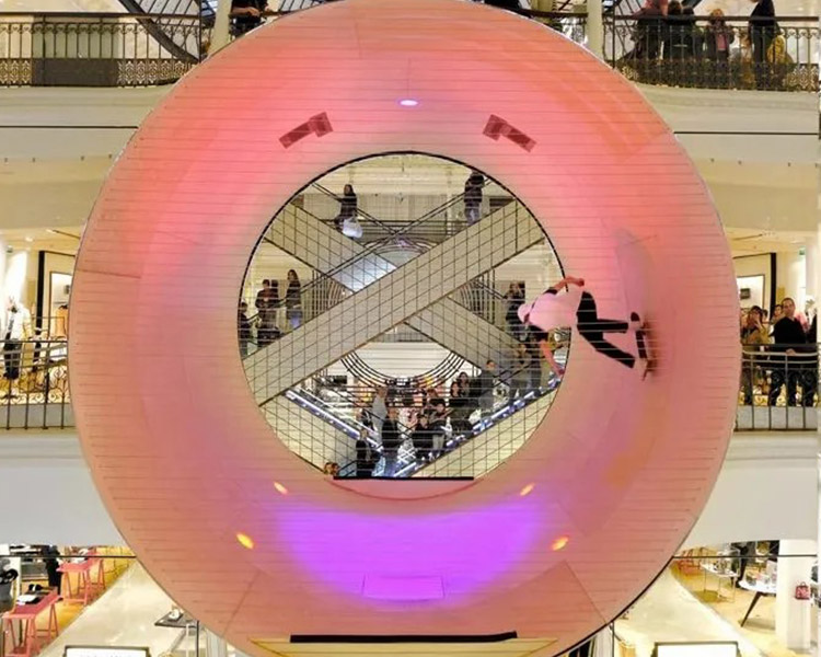 艺术场景天花板，世界龙头百货的流量密码