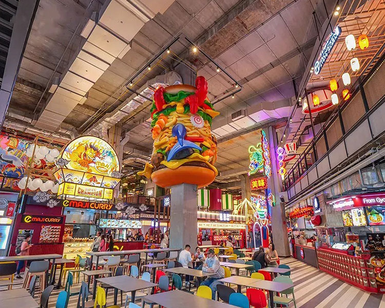 反传统天花板，新场景下的商业顶流